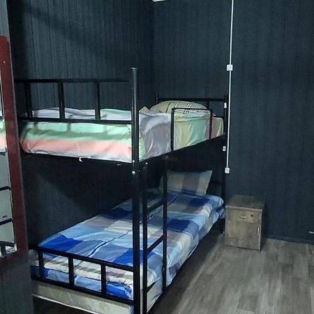 Kiev Hostel Тбилиси Екстериор снимка