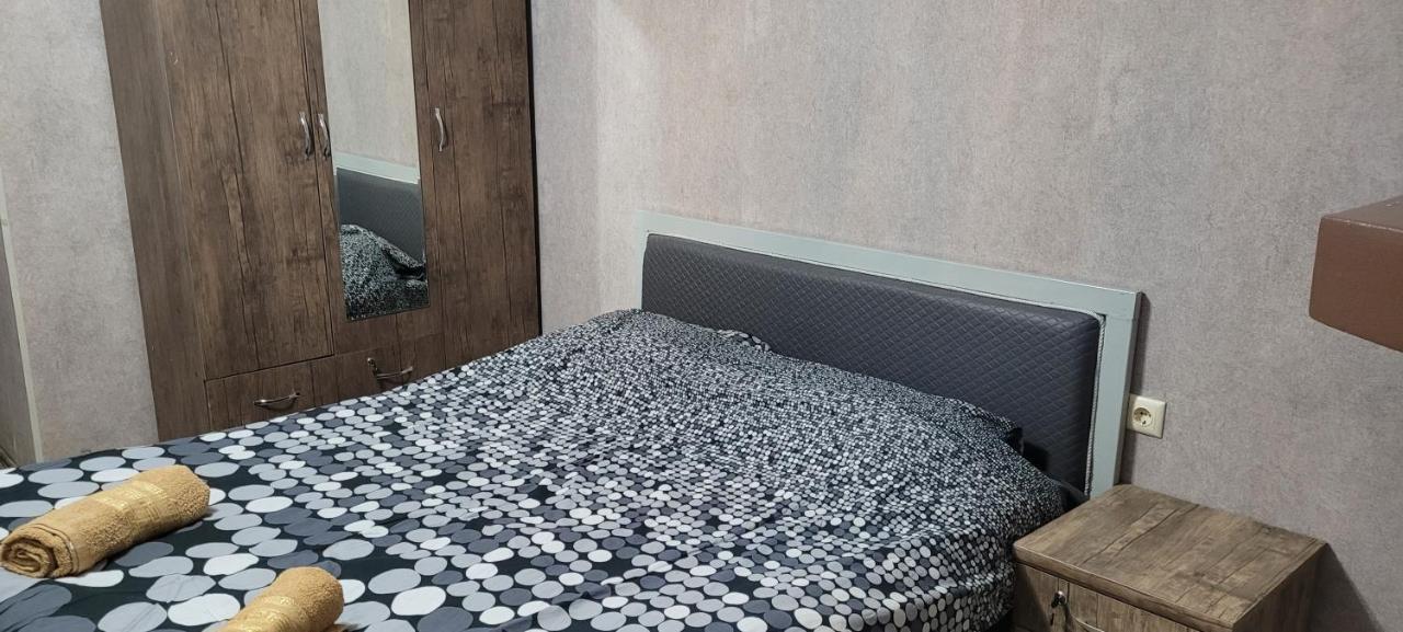 Kiev Hostel Тбилиси Екстериор снимка