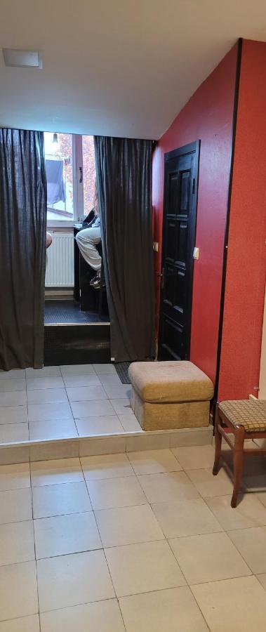 Kiev Hostel Тбилиси Екстериор снимка