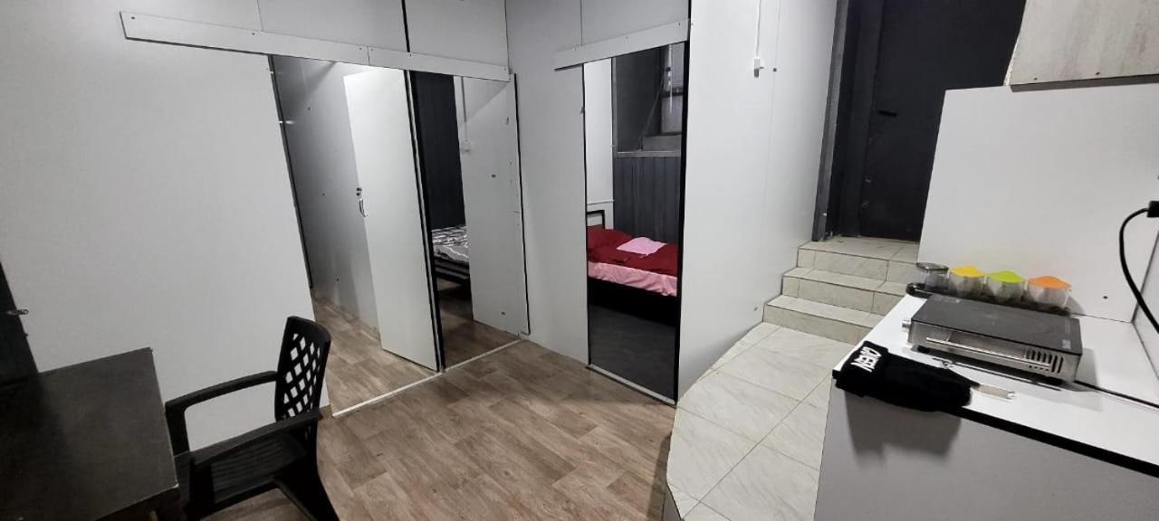 Kiev Hostel Тбилиси Екстериор снимка
