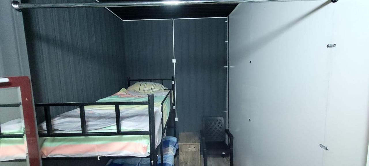 Kiev Hostel Тбилиси Екстериор снимка