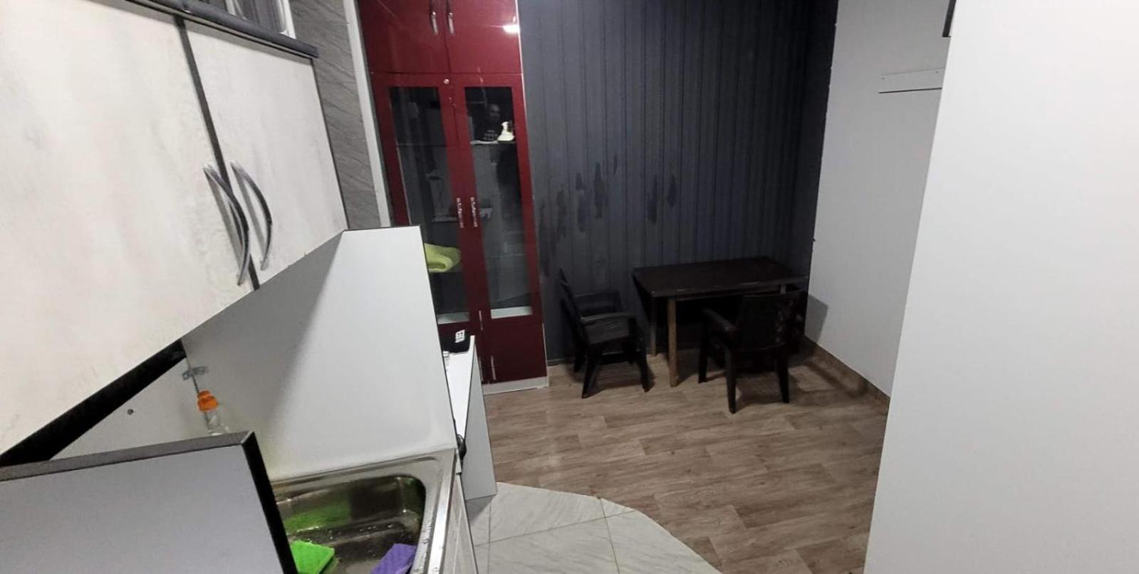 Kiev Hostel Тбилиси Екстериор снимка