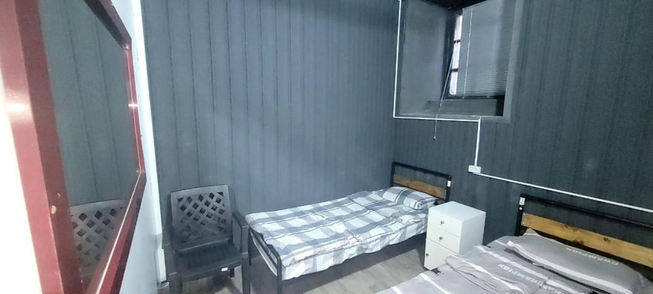 Kiev Hostel Тбилиси Екстериор снимка