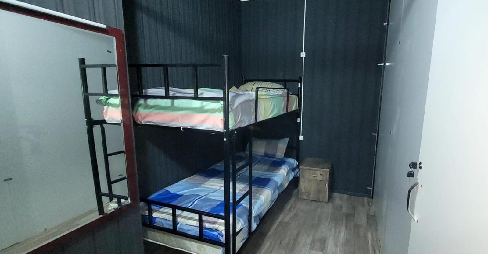 Kiev Hostel Тбилиси Екстериор снимка