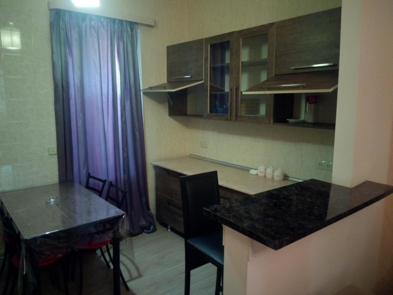 Kiev Hostel Тбилиси Екстериор снимка