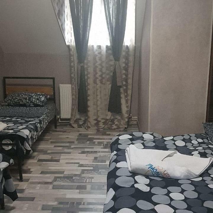 Kiev Hostel Тбилиси Екстериор снимка