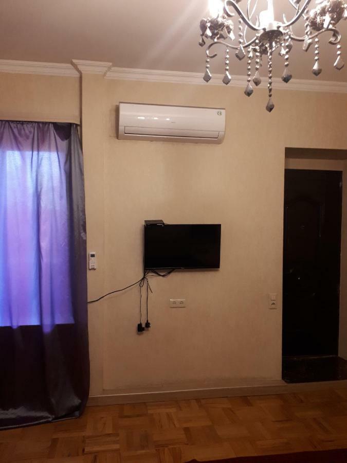 Kiev Hostel Тбилиси Екстериор снимка